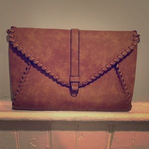 Envelope clutch